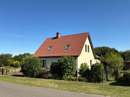 Einfamilienhaus zum Kauf 220.000 € 4 Zimmer 118 m² 4.815 m² Grundstück Markow Ivenack 17153