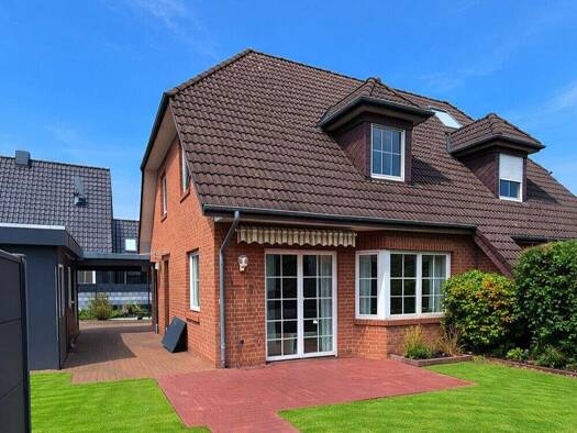 Doppelhaushälfte zum Kauf 345.000 € 4 Zimmer 146 m² Wiefelstede 26215