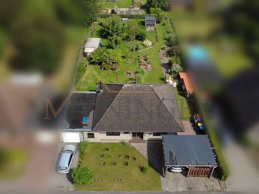 Bungalow zum Kauf 245.000 € 8 Zimmer 107 m² 1.250 m² Grundstück frei ab sofort Dörpen 26892