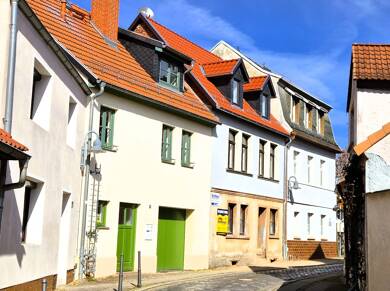 Haus zur Miete 780 € 3 Zimmer 100 m² Neuehäuser Straße 31 Sangerhausen Sangerhausen 06526