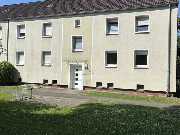 Wohnung zur Miete 358 € 3,5 Zimmer 47,7 m² EG Leuschnerstraße 2 Repelen Moers 47445