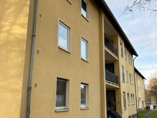 Wohnung zur Miete nur mit Wohnberechtigungsschein 312 € 3 Zimmer 60,1 m² 2. Geschoss Kreuzbergstraße 34 Südend Fulda 36043