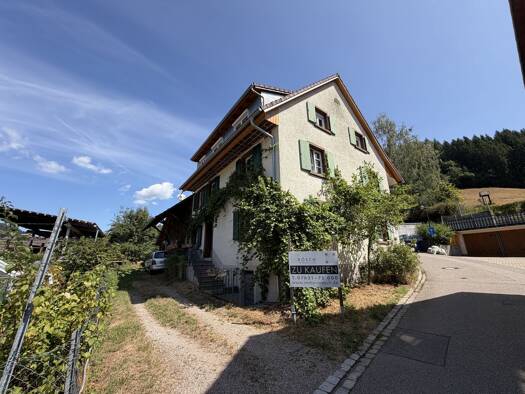 Einfamilienhaus zum Kauf 390.000 € 8 Zimmer 235 m² 680 m² Grundstück Niedertegernau Kleines Wiesental 79692
