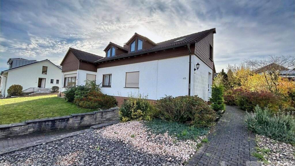 Mehrfamilienhaus zum Kauf 348.000 € 9 Zimmer 241,8 m² 798 m² Grundstück Fröndenberg 58730