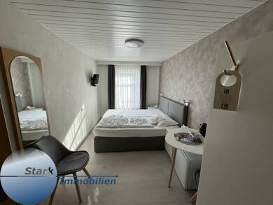 Einfamilienhaus zum Kauf als Kapitalanlage geeignet 385.000 € 8 Zimmer 400 m² 670 m² Grundstück Pfaffenlochweg 03 Adorf Adorf 08606