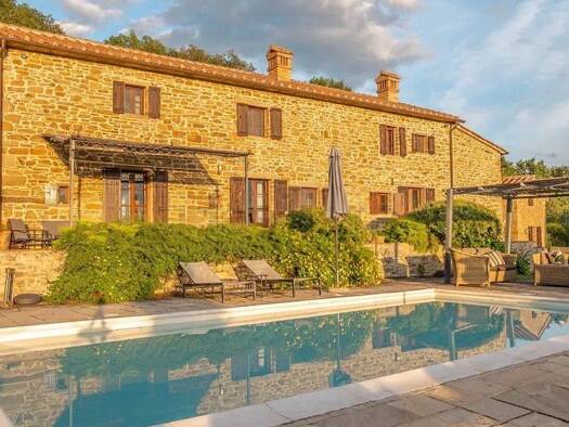 Haus zum Kauf 1.490.000 € 290 m² 43.700 m² Grundstück Cortona 52044
