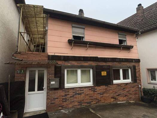 Einfamilienhaus zum Kauf als Kapitalanlage geeignet 53.000 € 3 Zimmer 67 m² Schwürbitz Michelau in Oberfranken 96247