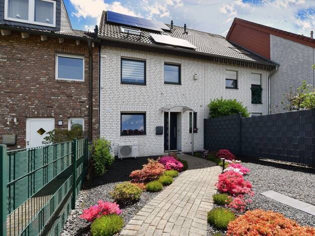 Reihenmittelhaus zum Kauf 439.000 € 5 Zimmer 132 m² 244 m² Grundstück Vluyn Neukirchen-Vluyn 47506