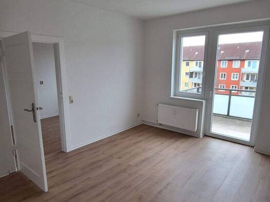 Wohnung zur Miete 310 € 2 Zimmer 52,9 m² 2. Geschoss frei ab sofort Alt Fermersleben 16a Fermersleben Magdeburg 39122