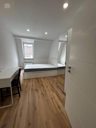WG-Zimmer zur Miete Wohnen auf Zeit 400 € 12,5 m² 4. Geschoss frei ab 01.08.2025 Eberhardshof Nürnberg 90429