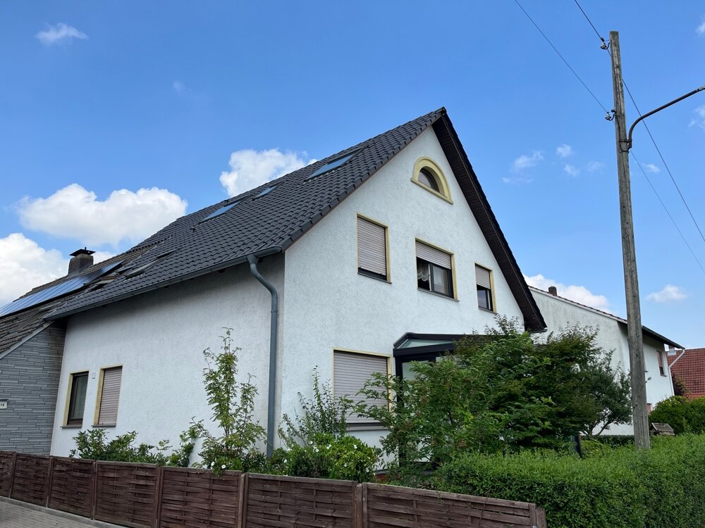 Mehrfamilienhaus zum Kauf 215.000 € 6 Zimmer 141 m²<br/>Wohnfläche 663 m²<br/>Grundstück Lohe Bad Oeynhausen 32545