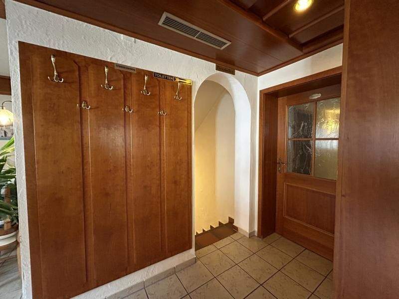 Immobilie in Sommerach - Wohnhaus mit ehemaliger Gastronomieeinheit und Gewölbekeller in Sommerach - Bild 4