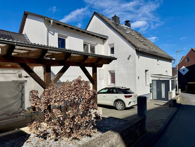 Mehrfamilienhaus zum Kauf 290.000 € 6 Zimmer 160 m² 492 m² Grundstück Griedelbach Waldsolms 35647