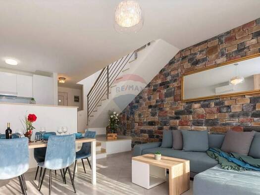 Reihenmittelhaus zum Kauf 420.000 € 3 Zimmer 91 m² 66 m² Grundstück Umag 52470