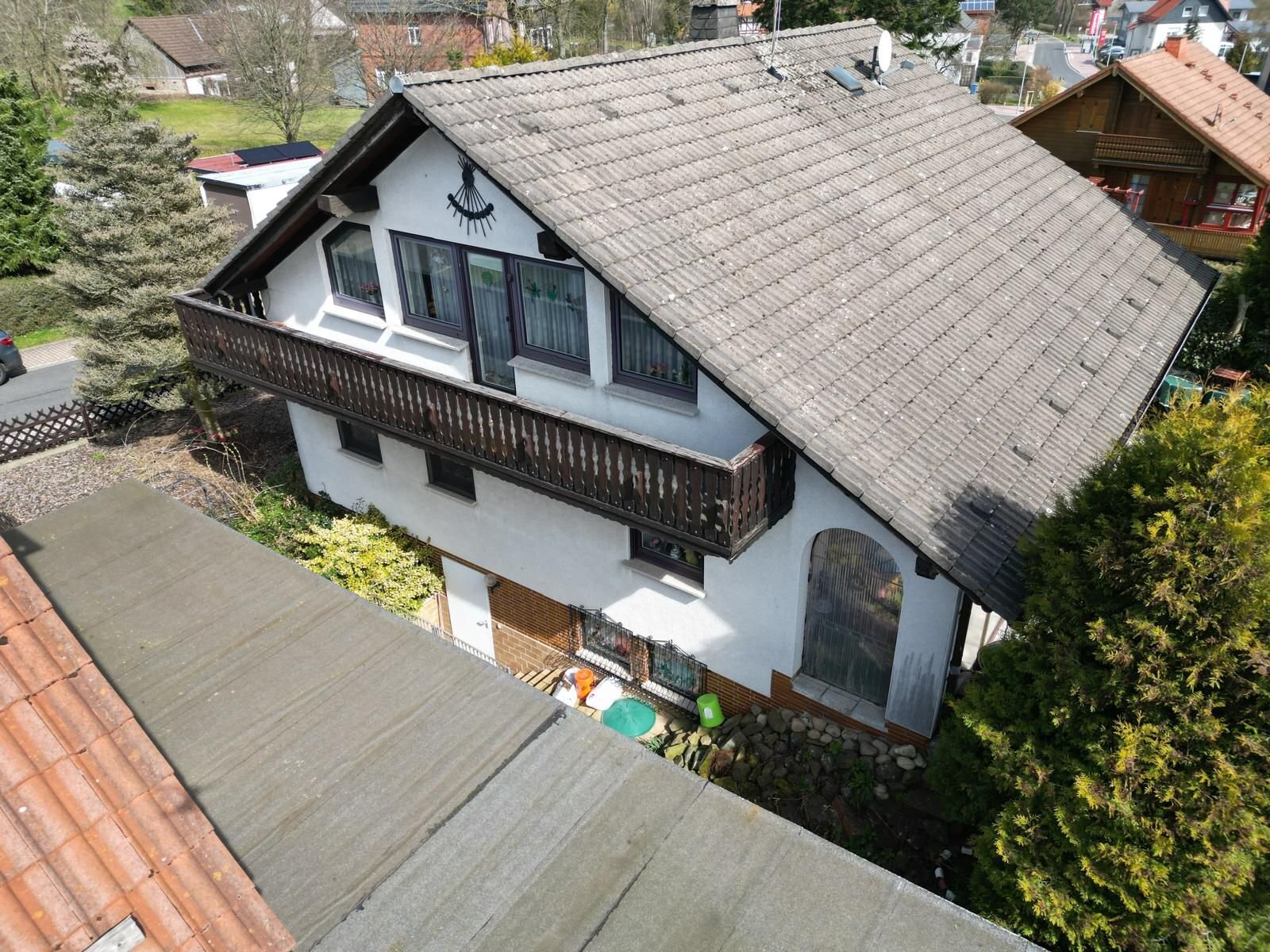 Einfamilienhaus zum Kauf 259.000 € 7 Zimmer 170 m²<br/>Wohnfläche 764 m²<br/>Grundstück ab sofort<br/>Verfügbarkeit Schwarzenborn Schwarzenborn 34639