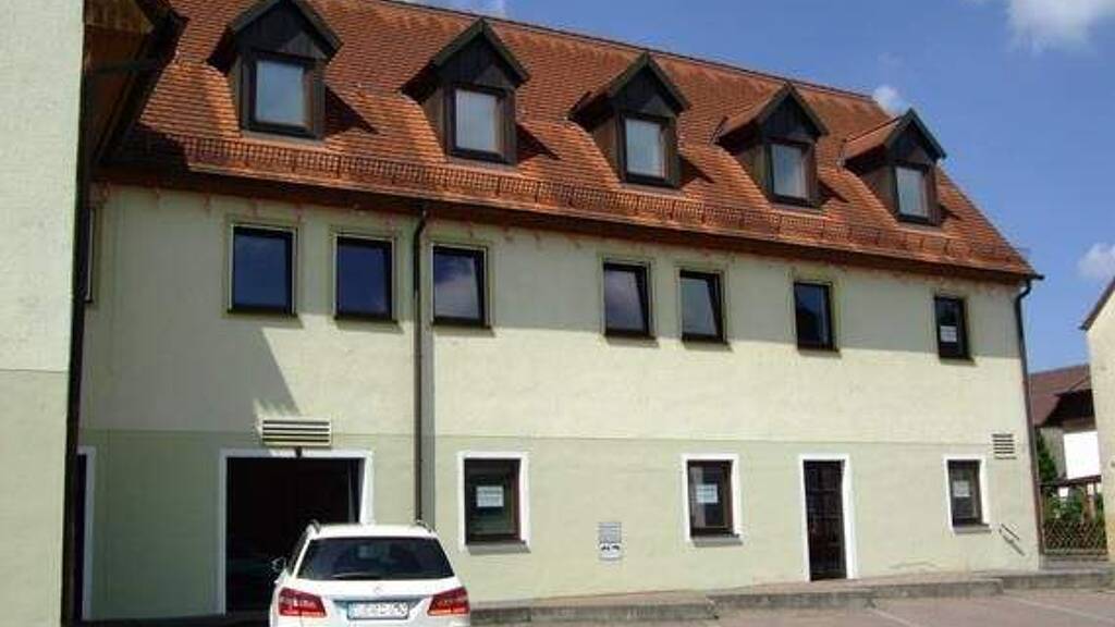 Wohnung zur Miete 700 € 3 Zimmer 77 m² 2. Geschoss frei ab sofort Weisendorf 91085