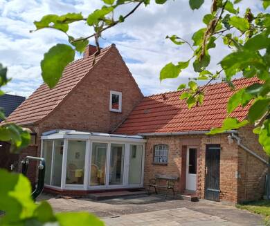 Haus zum Kauf 148.000 € 3 Zimmer 80 m² 1.332 m² Grundstück Teterow Teterow 17166
