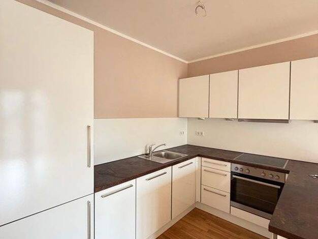 Wohnung zur Miete 1.154 € 3 Zimmer 97,5 m² 1. Geschoss frei ab 22.04.2026 Schweriner Straße 45 Wilsdruffer Vorstadt/Seevorstadt-West Dresden 01067