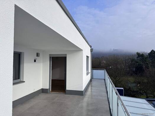 Penthouse zur Miete - Erstbezug 1.390 € 3 Zimmer 128,6 m² 2. Geschoss frei ab sofort Natternberg Deggendorf 94469