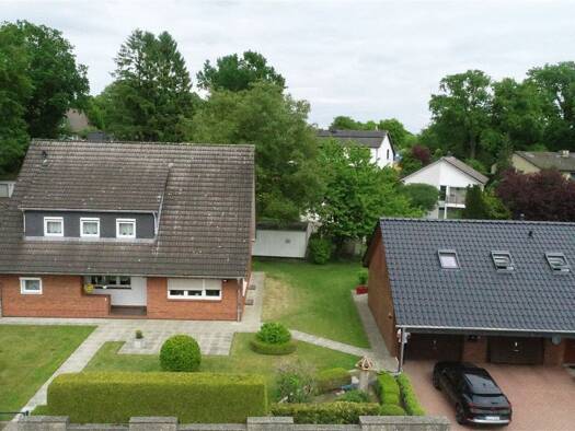 Einfamilienhaus zum Kauf 829.000 € 6 Zimmer 272,2 m² 1.061 m² Grundstück Am Sportplatz 5 und 5a Leversen Rosengarten 21224