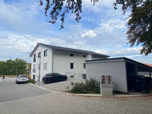 Terrassenwohnung zur Miete 820 € 3 Zimmer 77,2 m² Geschoss 1/2 frei ab 01.11.2026 Buchenstraße Hohenthann Hohenthann 84098