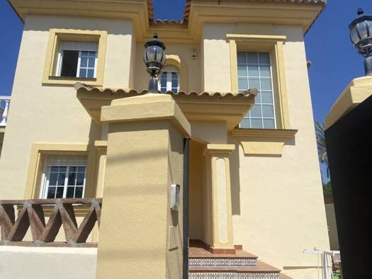 Chalet zur Miete 5.500 € 3 Zimmer 203 m² Fuengirola 29640