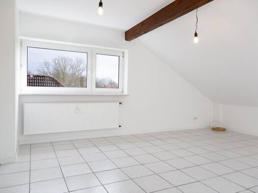 Wohnung zur Miete 650 € 2 Zimmer 74 m² Geschoss 2/3 frei ab sofort Bönen 59199