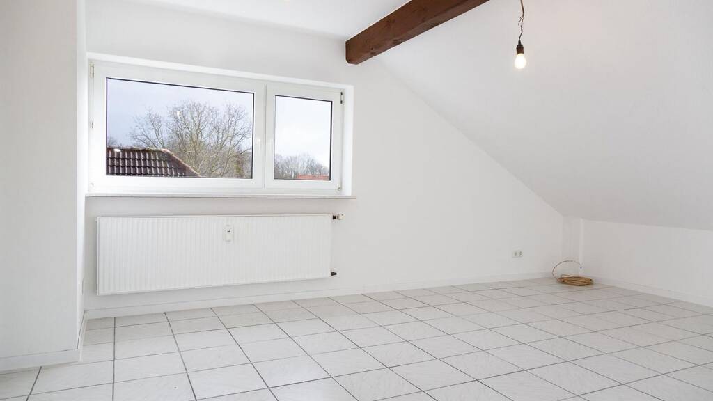 Wohnung zur Miete 600 € 2 Zimmer 76 m² Geschoss 2/3 frei ab sofort Bönen 59199