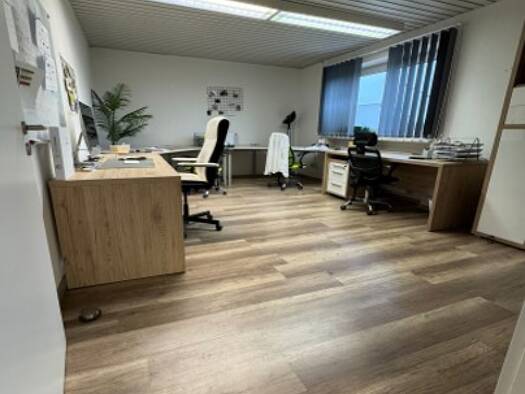 Büro-/Praxisfläche zur Miete provisionsfrei 1.100 € 6 Zimmer 127,4 m² Bürofläche Winkerling Maxhütte-Haidhof 93142