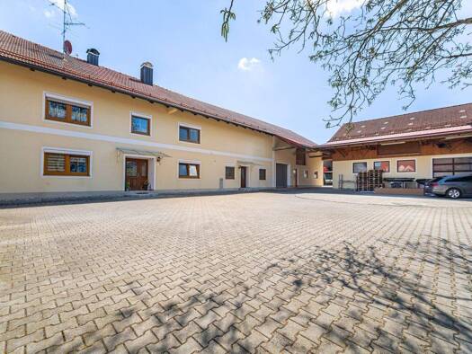 Freifläche zum Kauf 15.989 € 1.665 m² Lagerfläche Grucking Fraunberg 85447