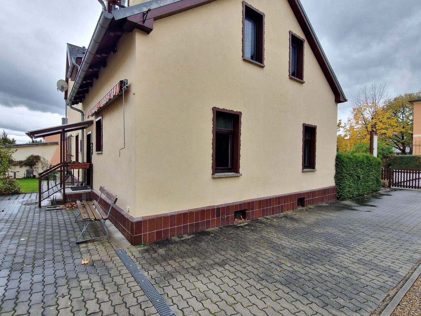 Immobilie in Radebeul - Zweifamilienhaus in guter & ruhiger Lage!     - Bild 3