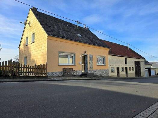 Einfamilienhaus zum Kauf 189.000 € 5 Zimmer 109 m² 3.800 m² Grundstück Philippsweiler Oberpierscheid / Philippsweiler 54649
