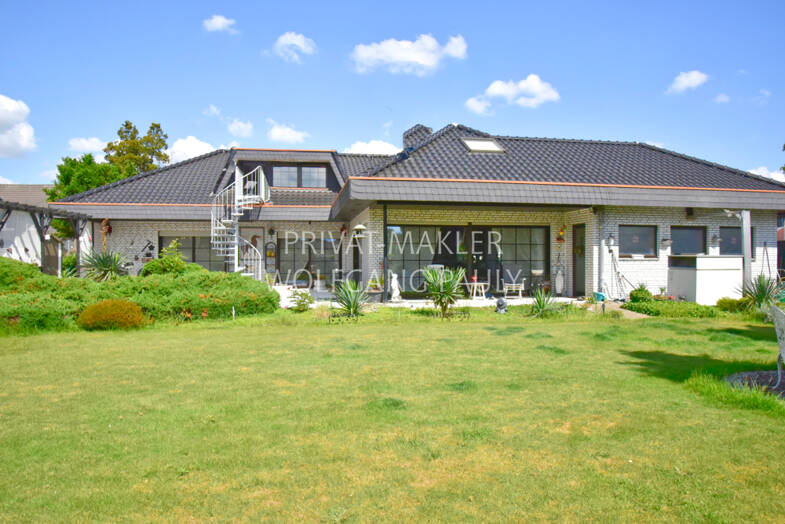 Bungalow zum Kauf 738.000 € 6 Zimmer 240 m² 1.146 m² Grundstück Hochneukirch Jüchen / Hochneukirch 41363
