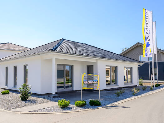 Bungalow zum Kauf 312.600 € 4 Zimmer 117 m² 562 m² Grundstück Alt Zeschdorf Zeschdorf 15326