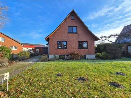 Haus zum Kauf provisionsfrei 479.999 € 3 Zimmer 80,3 m² 1.011,3 m² Grundstück frei ab sofort Bargteheide 22941