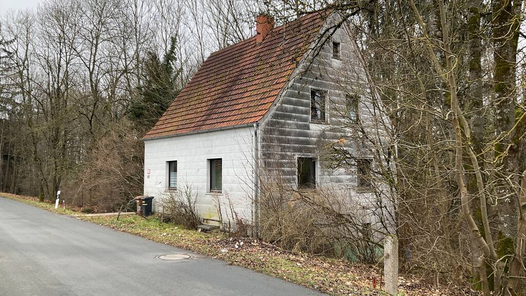 Einfamilienhaus zum Kauf 89.000 € 5 Zimmer 94 m² 2.091 m² Grundstück frei ab sofort Neuenreuth am Main Neudrossenfeld 95512