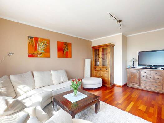 Wohnung zur Miete 1.650 € 3 Zimmer 88 m² frei ab sofort Kalbach-Riedberg Frankfurt am Main 60438