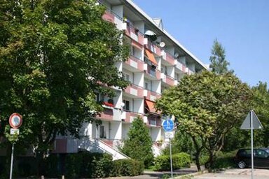 Wohnung zur Miete 306 € 1 Zimmer 40,8 m² 1. Geschoss frei ab 01.05.2025 Lerchenwuhne 179 Meseberger Weg / Milchweg Magdeburg 39128