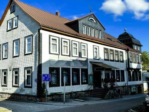 Hotel zum Kauf 195.000 € 14 Zimmer 278 m² Gastrofläche 641 m² Grundstück Suhl 98528