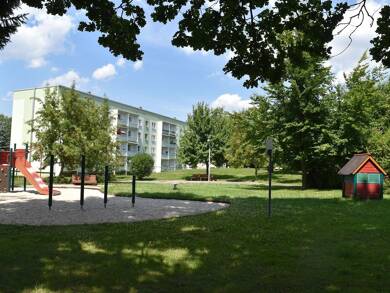 Wohnung zur Miete 325 € 2 Zimmer 50,2 m² 3. Geschoss Am Sachsenhof 4c Klingenberg Klingenberg 01774