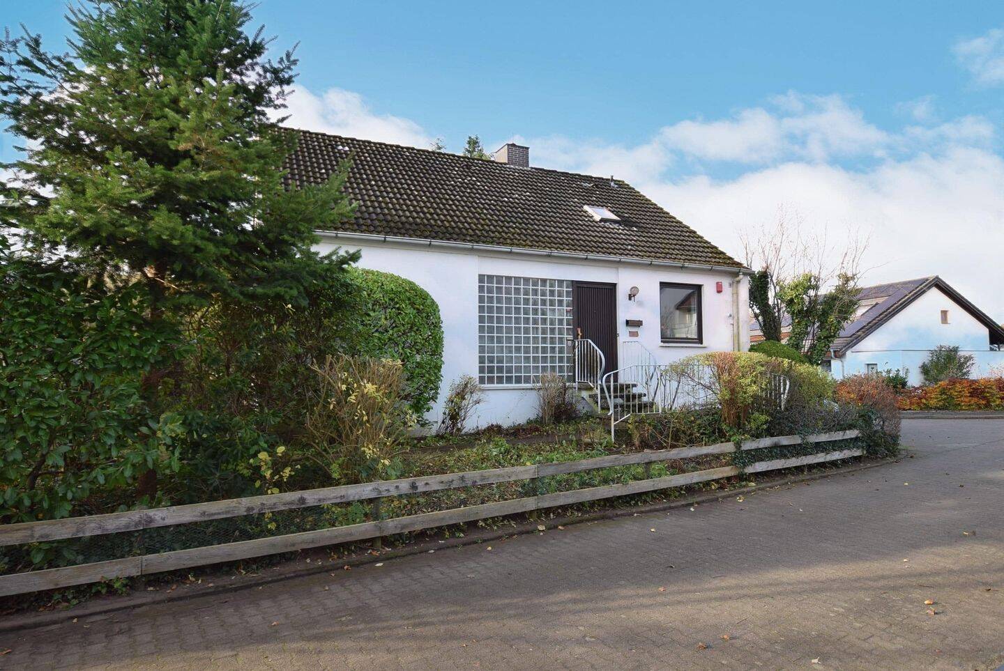 Einfamilienhaus zum Kauf - Ansicht 2
