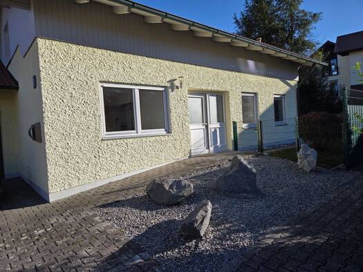 Einfamilienhaus zur Miete 1.250 € 6 Zimmer 154 m² 400 m² Grundstück frei ab sofort Egglham Egglham 84385