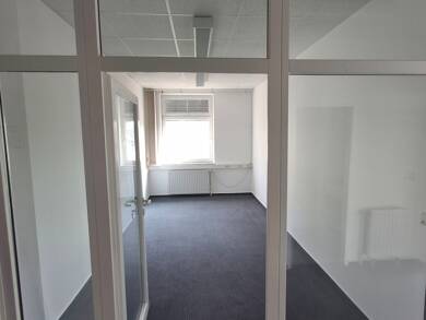 Bürofläche zur Miete 270 € 3 Zimmer 77 m² Bürofläche Friedrich-List-Straße 6 Falkenberg Falkenberg/Elster 04895