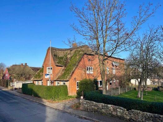 Haus zum Kauf 213 m² 883 m² Grundstück Taarepswoi 20 Borgsum 25938