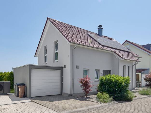 Einfamilienhaus zum Kauf 995.000 € 6 Zimmer 135 m² 405 m² Grundstück Zuffenhausen Stuttgart 70437