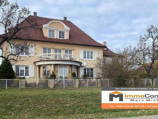 Wohnung zur Miete 1.250 € 3 Zimmer 106 m² 3 Geschosse Vogesenstraße 2 Bad Krozingen 79189