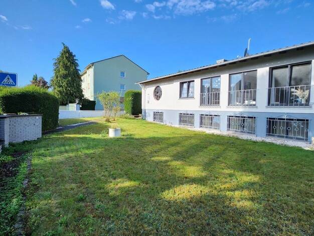 Einfamilienhaus zum Kauf provisionsfrei 585.000 € 8 Zimmer 206 m² 680 m² Grundstück Bahnhofstr. 145 Hochstadt Maintal 63477