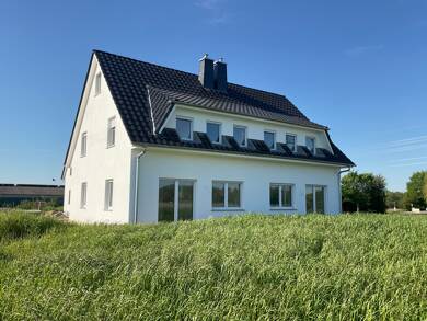 Doppelhaushälfte zum Kauf 365.000 € 4 Zimmer 115 m² 185 m² Grundstück frei ab sofort Biestow Ausbau 54 Biestow Rostock 18059