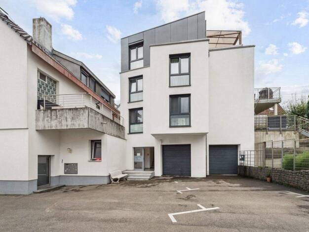 Mehrfamilienhaus zum Kauf 11 Zimmer 277,6 m² Schwaikheim 71409