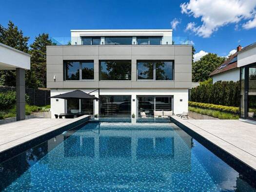 Villa zum Kauf 1.950.000 € 6 Zimmer 250 m² 640 m² Grundstück frei ab sofort Kladow Spandau 14089